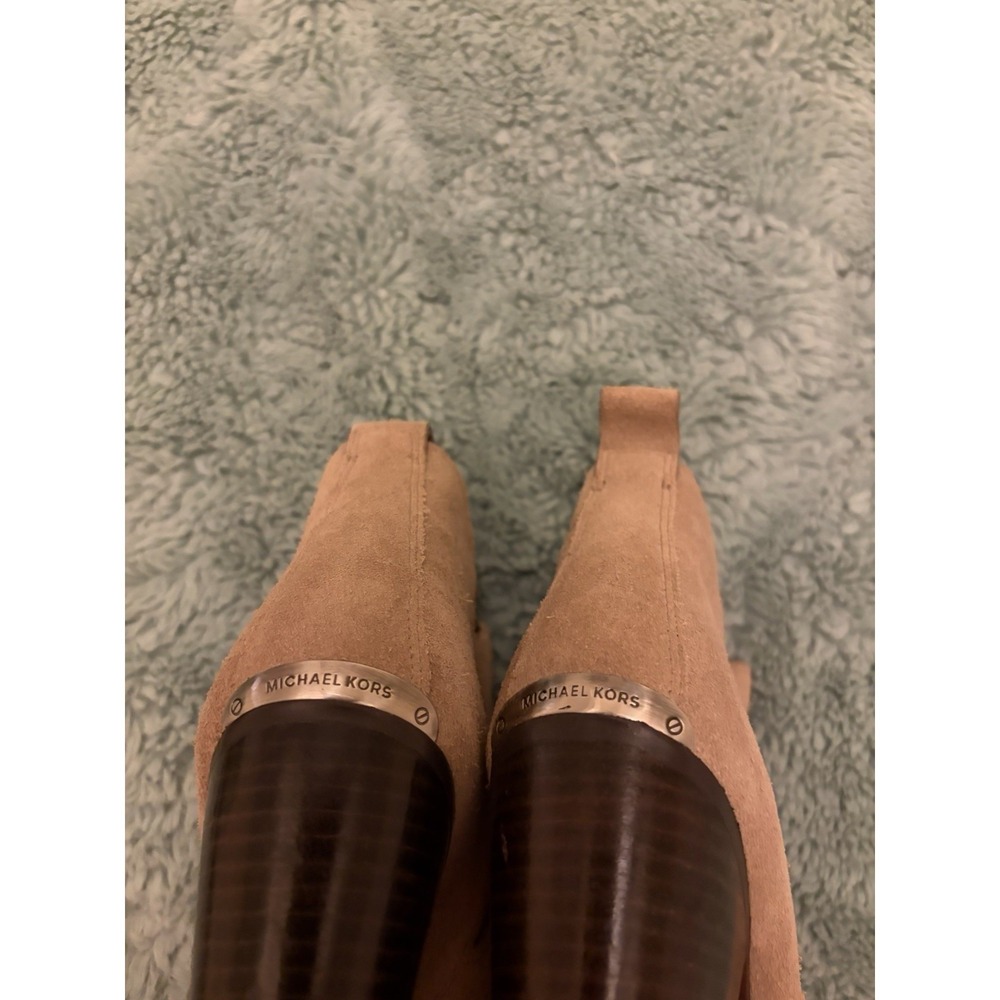 Michael Kors Women's 6M Tan Suede Ankle Boots - Picture 7 of 13